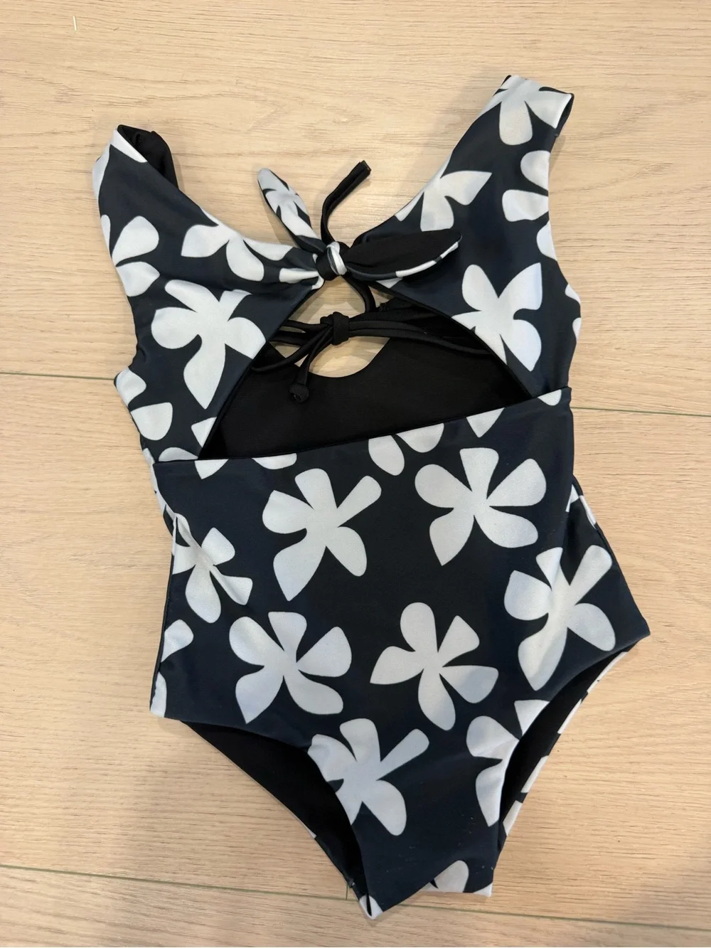 Girls' Black Floral Tie-Back One-Piece Swimsuit | 0/1